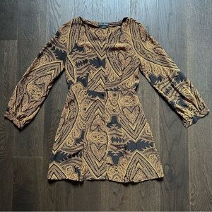 Guess by Marciano US S Paisley Long Sleeve Dress (Note: Missing Sleeve Button)